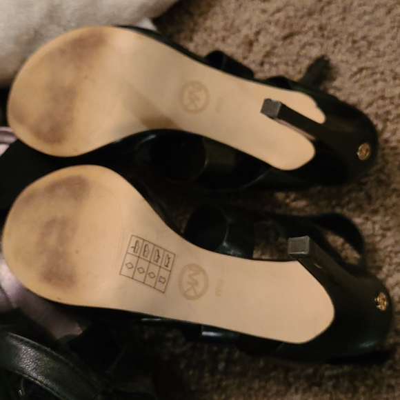Michael Kors sandals - Picture 10 of 10